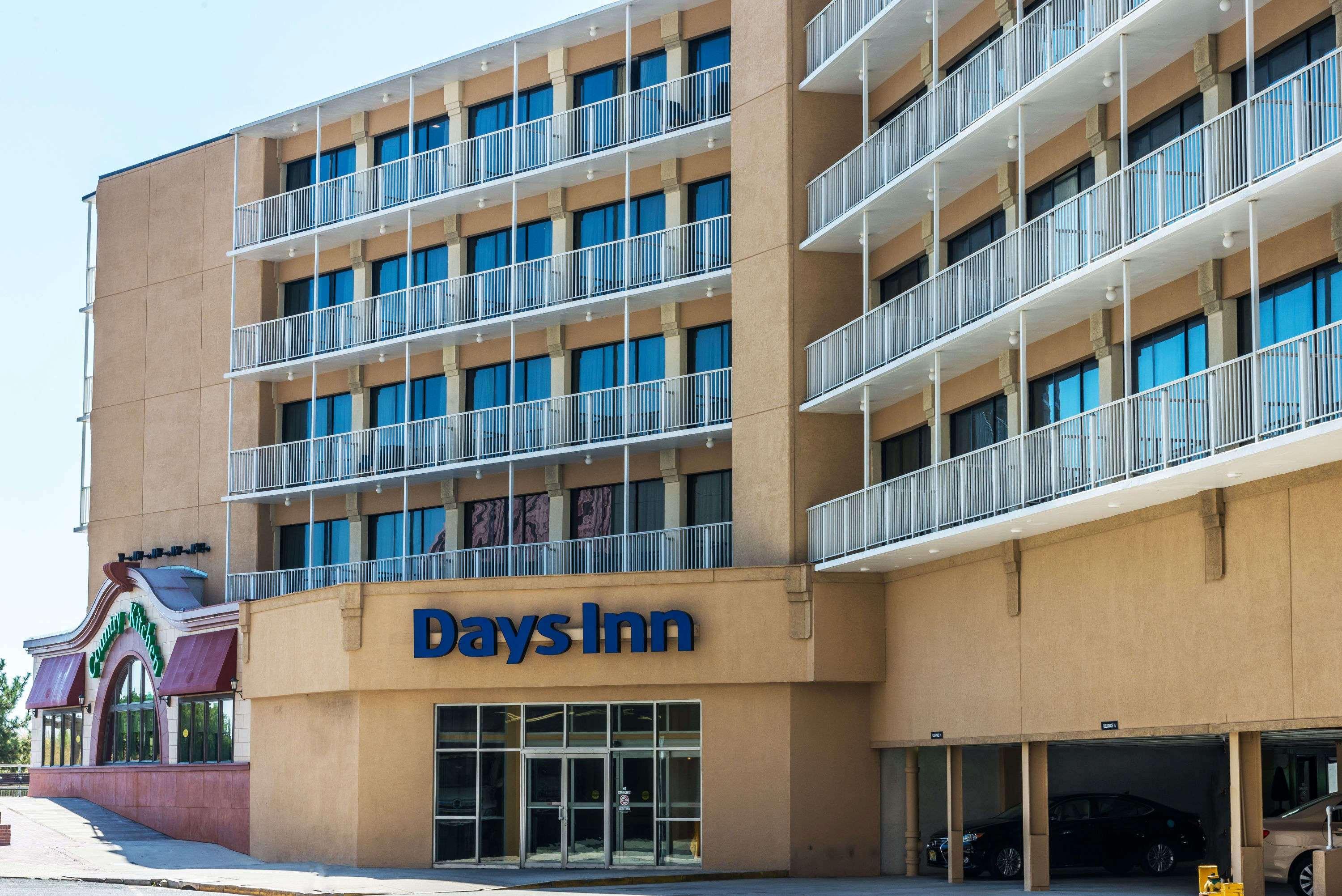 Days Inn By Wyndham Atlantic City Oceanfront-Boardwalk Exterior photo